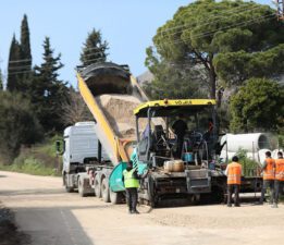 Dereköy ile Peksimet Mahallesi Yol Çalışmaları Devam Ediyor