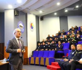 Saha çalışanlarına hizmet içi eğitim