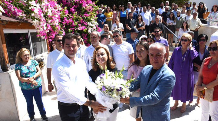 Kaymakam Çit’e alkışlar eşliğinde duygusal veda