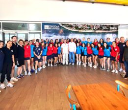 Yalıkavakspor, Üsküdar Belediyespor ile bir araya geldi