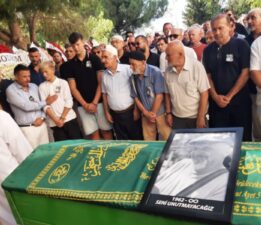 Sevenlerinin duasıyla son yolculuğuna uğurlandı