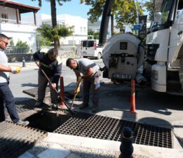 Bodrum’da Mazgal ve Yağmur Suyu Hattı Temizliği Sürüyor
