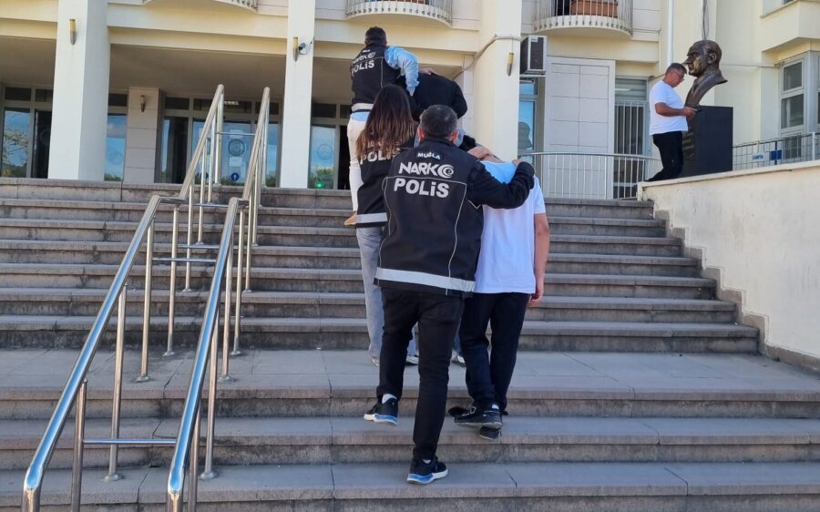 Narkotik Operasyonunda 8 tutuklama