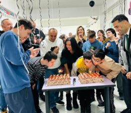 Beşiktaşlılardan özel öğrencilere ziyaret