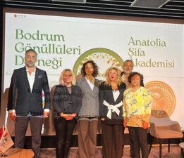 Homeopati semineri ilgi gördü