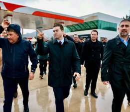 Belediye Ekiplerinden Fırtına ve Yağış Mesaisi