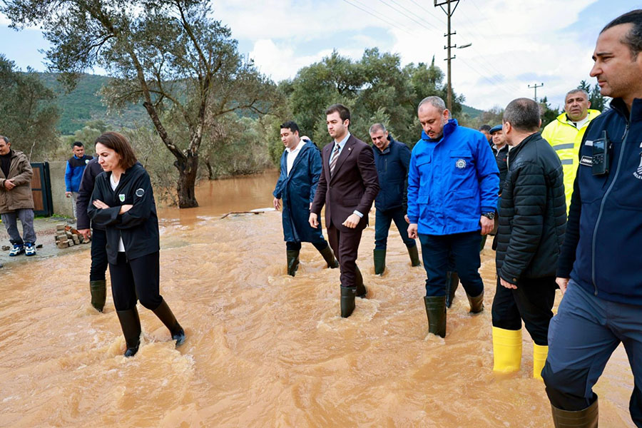 Başkan Mandalinci Su Taşkınlarının Yaşandığı Kızılağaç’ta