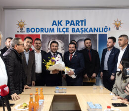 AK Parti Bodrum İlçe Başkanlığı’nda Devir Teslim Töreni Gerçekleştirildi