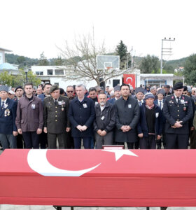 Kore gazisi son yolculuğuna uğurlandı