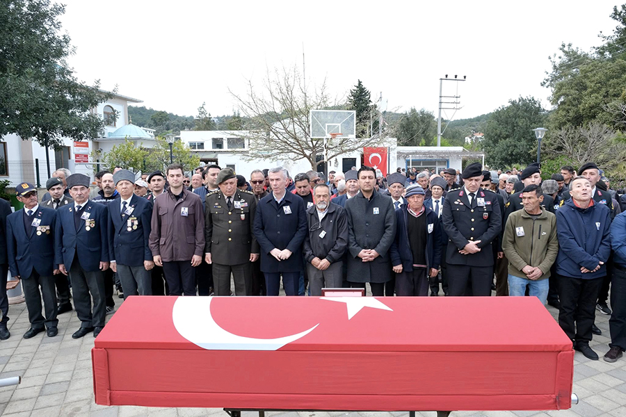 Kore gazisi son yolculuğuna uğurlandı