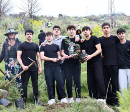 Bin 500 Fidan Toprakla Buluştu