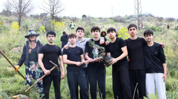 Bin 500 Fidan Toprakla Buluştu