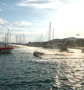 Marinadaki yangının boyutu gün ağarınca ortaya çıktı