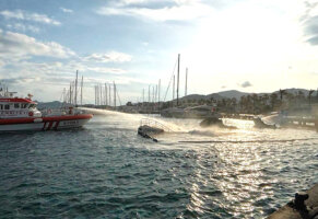 Marinadaki yangının boyutu gün ağarınca ortaya çıktı