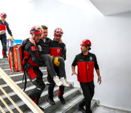 Deprem Haftası Kapsamında Okullarda Tatbikat yapıldı