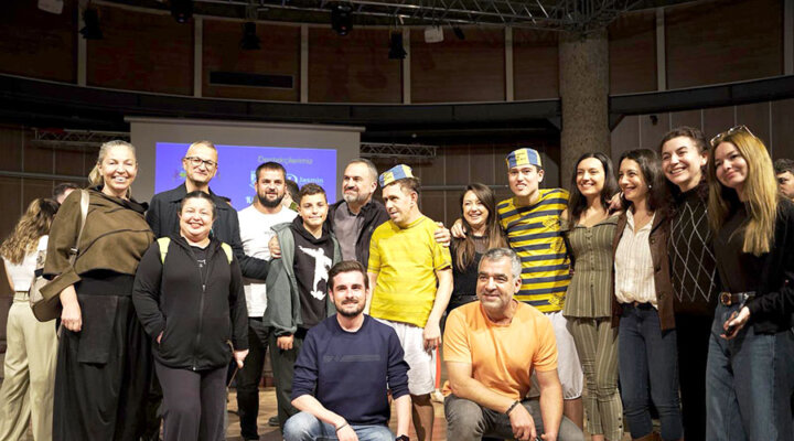 “Otizm Bestiz Sahne” Bodrum’da sahnelendi