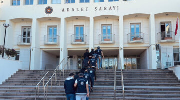 Bodrum’da göçmen kaçakçılığına 4 tutuklama