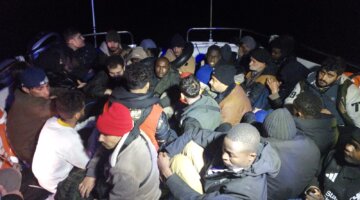 Bodrum açıklarında 30 düzensiz göçmen kurtarıldı