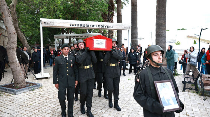 Kıbrıs gazisi son yolculuğuna uğurlandı