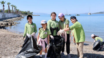 Turgutreis’te “Marine Litter Watch” temizliği