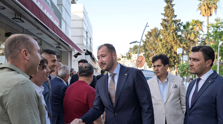 AK Parti Bodrum’da partililer bayramlaştı