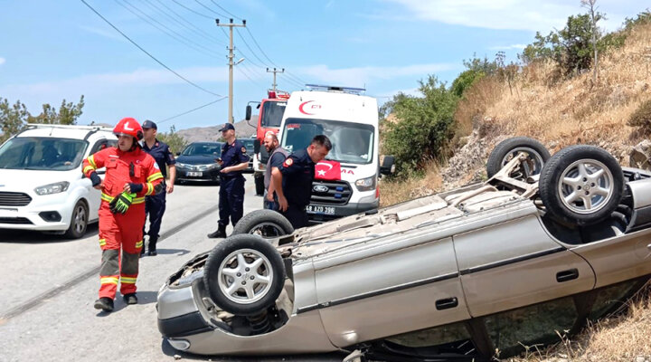 Gürece’de araç takla attı