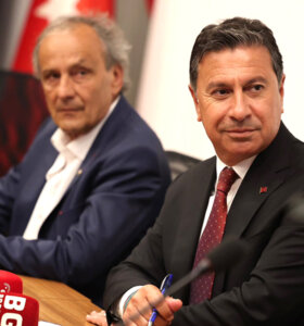 Başkan Aras Sektör Temsilcileriyle Bir Araya Geldi