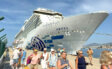 “Aroya” 2 bin 59 yolcu ile Bodrum’da