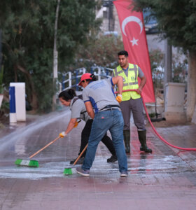 Bitez Yalısında Kapsamlı Temizlik