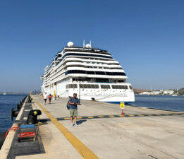 “Seven Seas Splendor” Bodrum’da