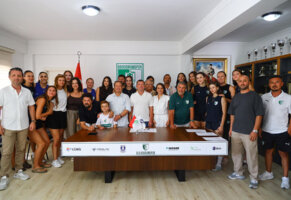 Bodrumspor Voleybolda İmza Şov
