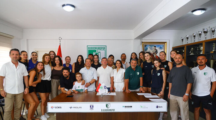 Bodrumspor Voleybolda İmza Şov