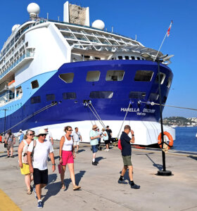 ‘Marella Discovery’ 1813 yolcusuyla Bodrum’a geldi