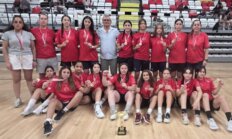 Yalıkavakspor’un gençleri Muğla’yı Türkiye kürsüsüne taşıdı