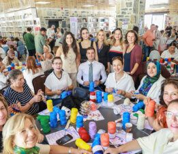 “Bodrumlu Kadınlar Sokak İçin Örüyor” Projesi Başladı