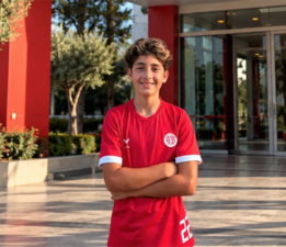 Yaman Ülgüner, Antalyaspor’a transfer oldu