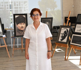 Atatürk sevgisiyle ilmek ilmek işliyor