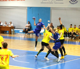 Yalıkavakspor Göztepe’yi 32-24 mağlup etti