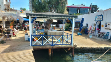 Bodrum’un cadde ve sokakları Mavi-Beyaz