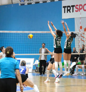 Bodrumspor Kadın Voleybol Takımı, evinde üzgün