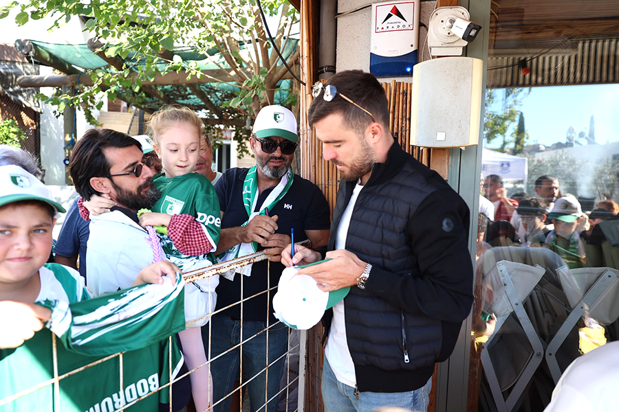 Bodrum FK, “İyilik Pazarı”nda Çocuklar ve Gençlerle Bir Araya Geldi