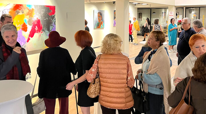 “Geleceğin Belirsiz Portreleri” Oasis Sanat Galerisi’nde